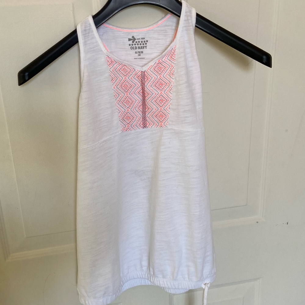 white razor back top